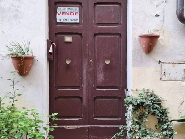 appartamento in vendita a Capranica