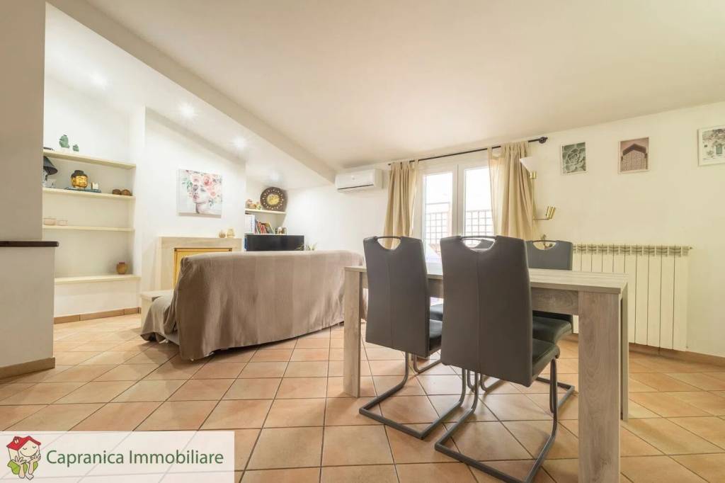 appartamento in vendita a Capranica