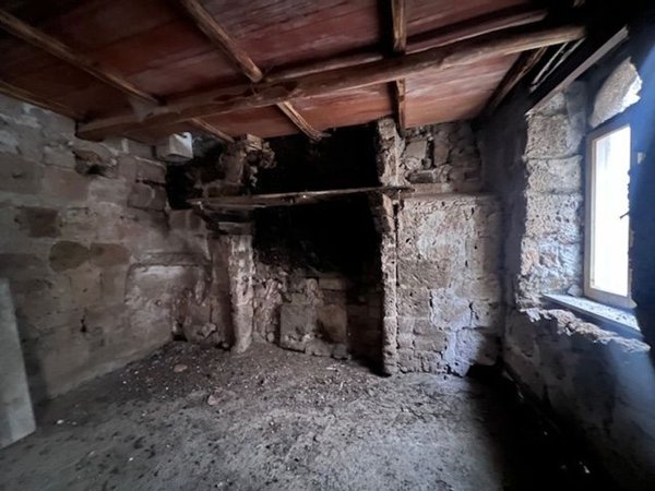 appartamento in vendita a Capranica