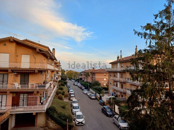 appartamento in vendita a Capranica