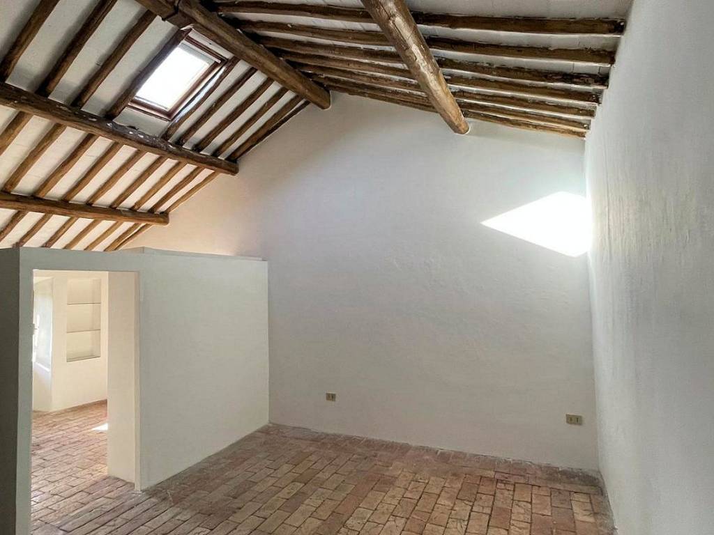 appartamento in vendita a Capranica