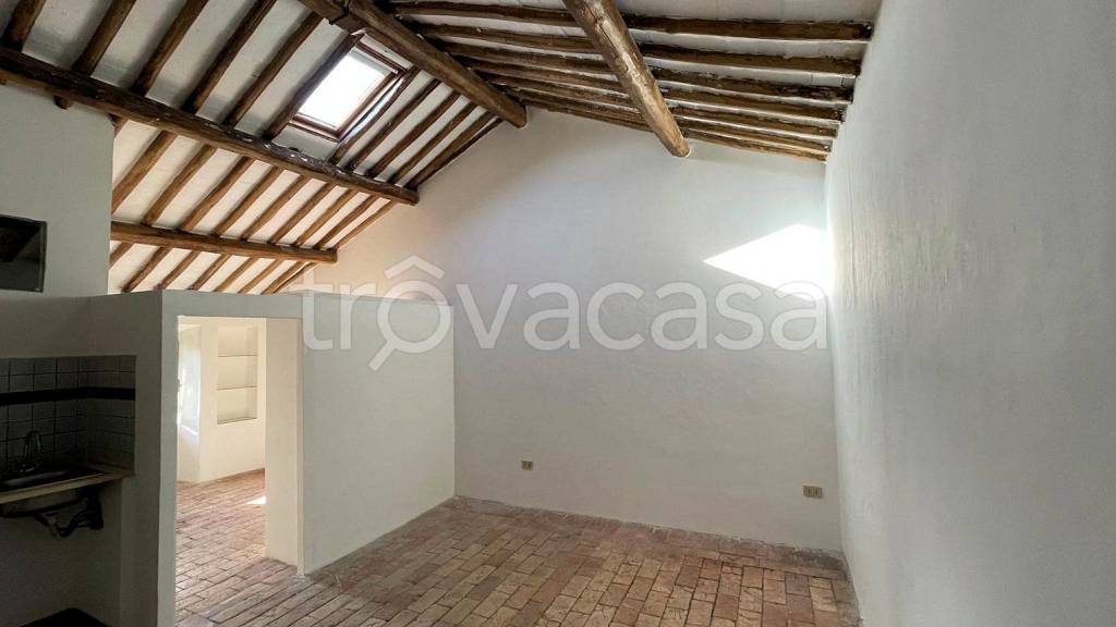 appartamento in vendita a Capranica