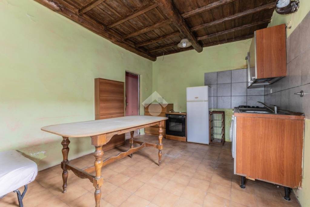 appartamento in vendita a Capranica