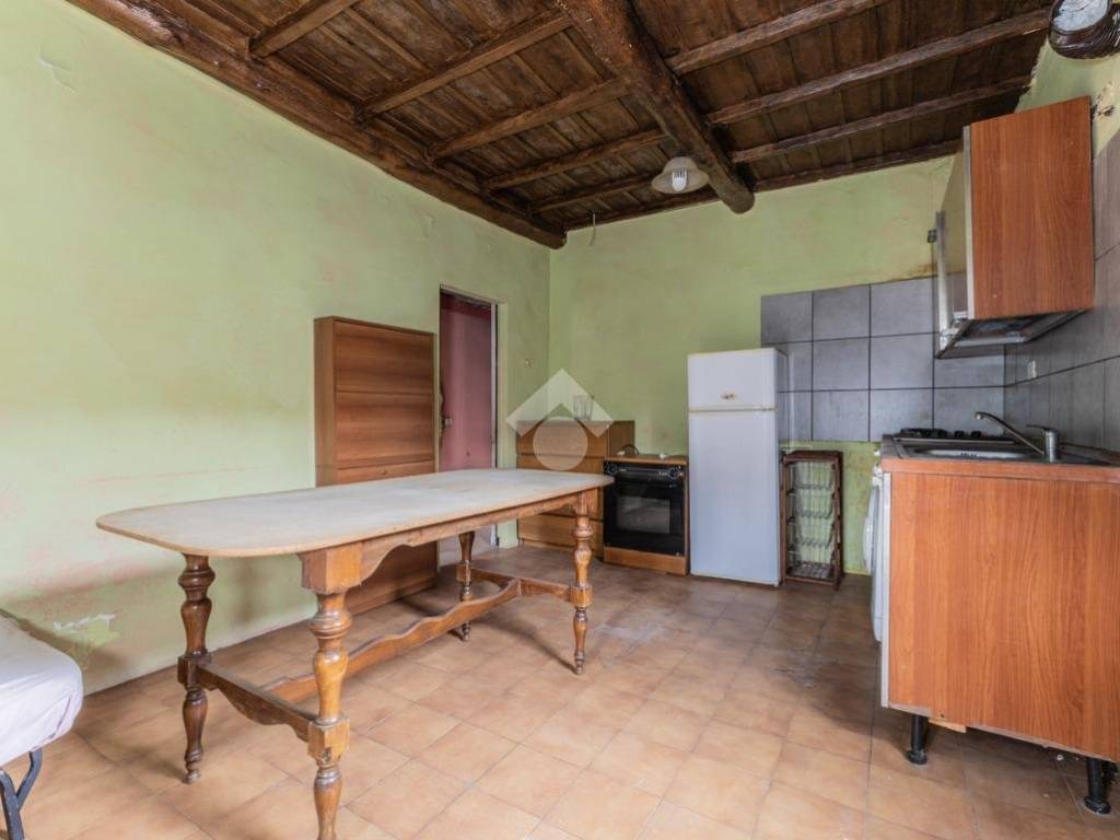 appartamento in vendita a Capranica