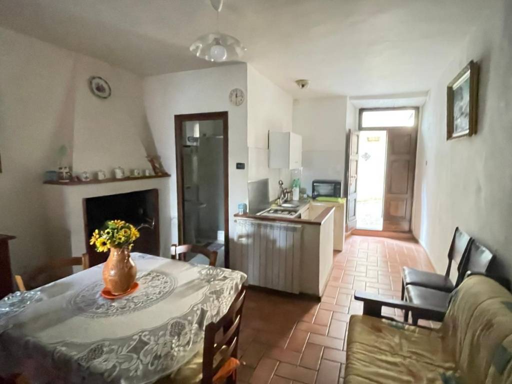 appartamento in vendita a Capranica