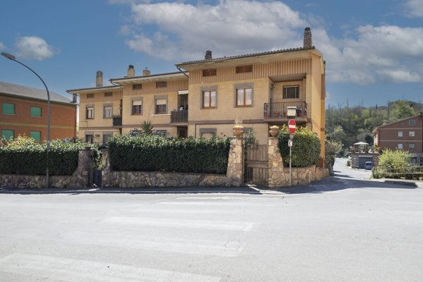 appartamento in vendita a Capranica