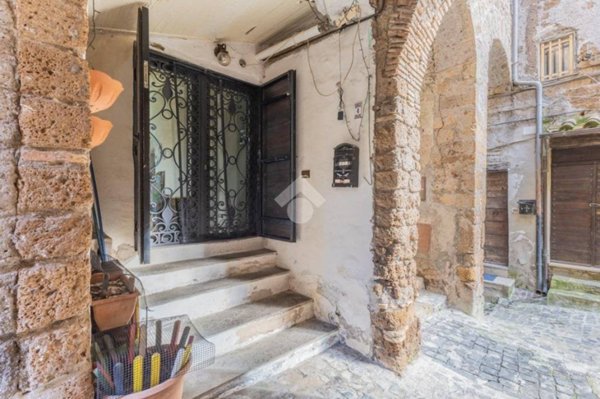 appartamento in vendita a Capranica