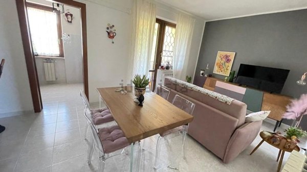 appartamento in vendita a Capranica