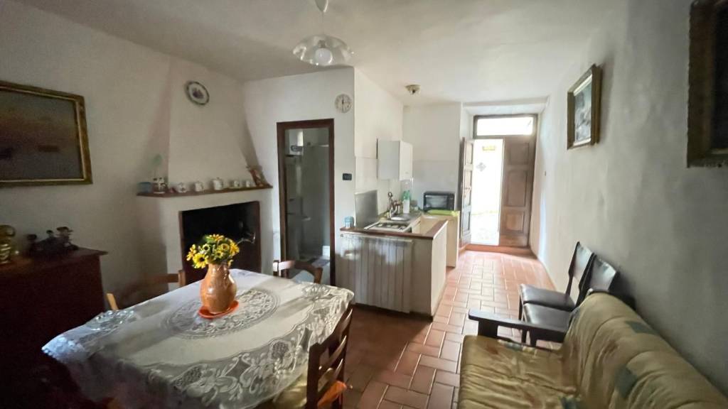 appartamento in vendita a Capranica