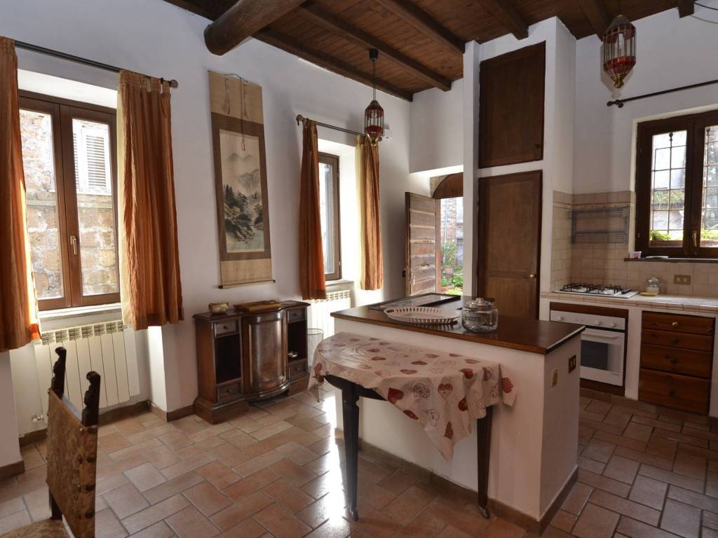 appartamento in vendita a Capranica