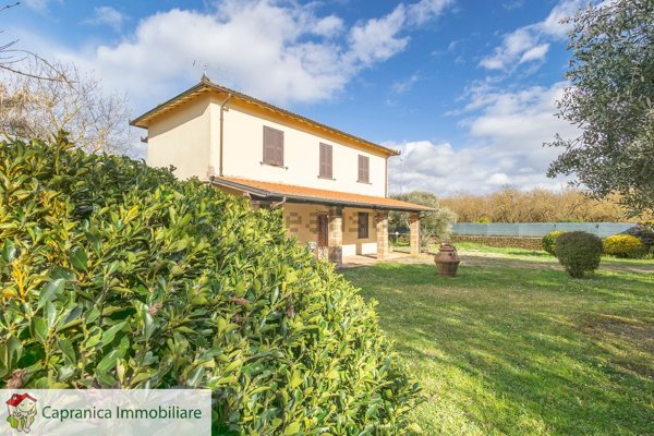 quadrivano in vendita a Capranica