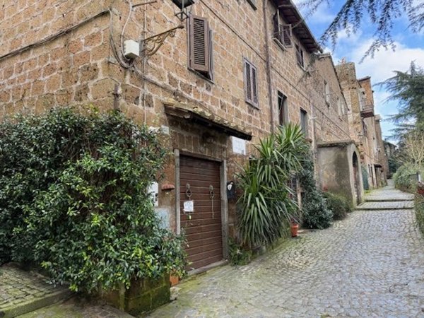 appartamento in vendita a Capranica