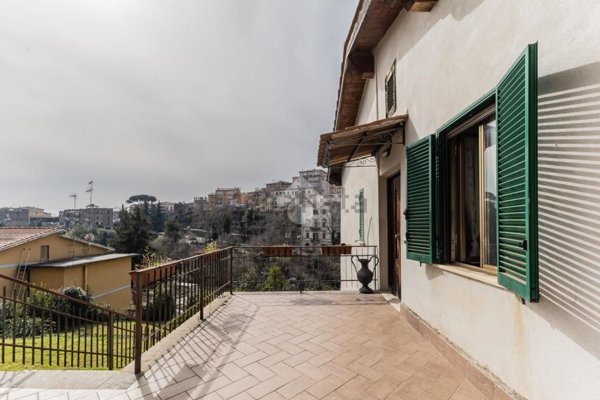 appartamento in vendita a Capranica