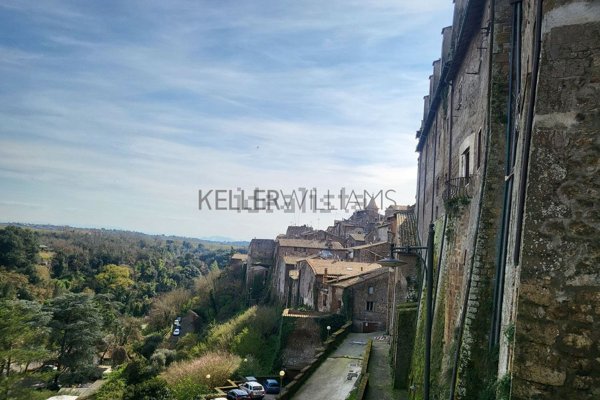 appartamento in vendita a Capranica