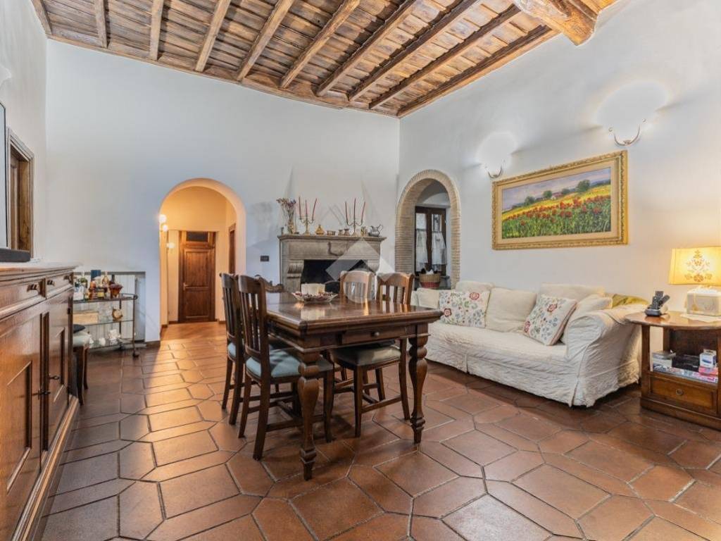 appartamento in vendita a Capranica