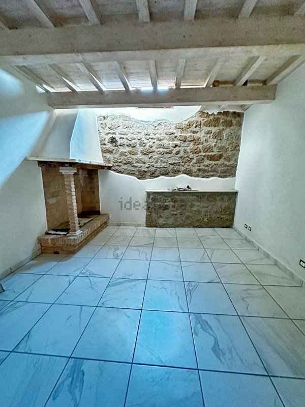 appartamento in vendita a Capranica