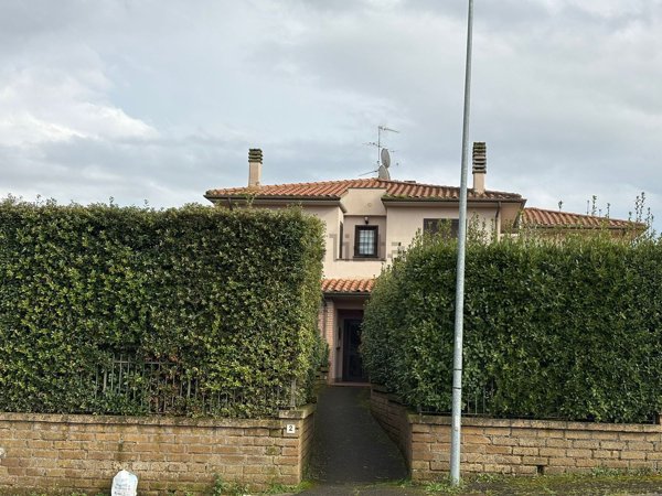 appartamento in vendita a Capranica