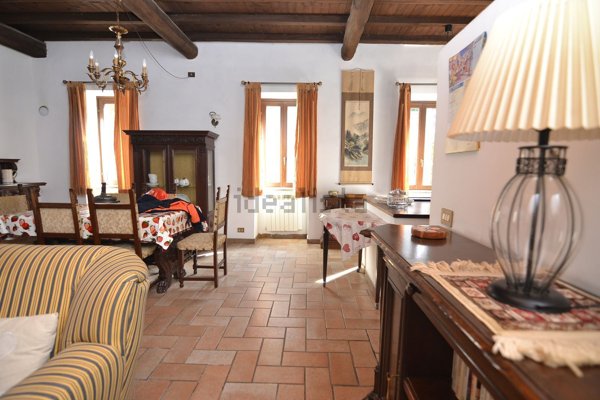 appartamento in vendita a Capranica