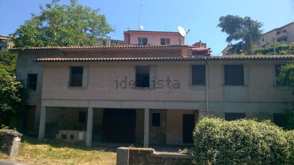 appartamento in vendita a Capranica