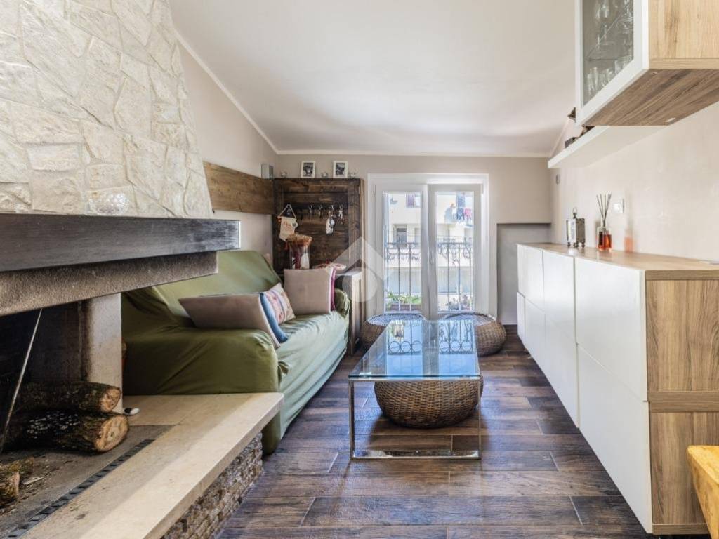 appartamento in vendita a Capranica