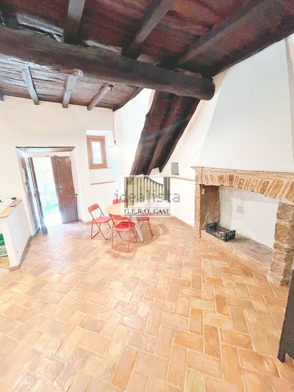 appartamento in vendita a Capranica