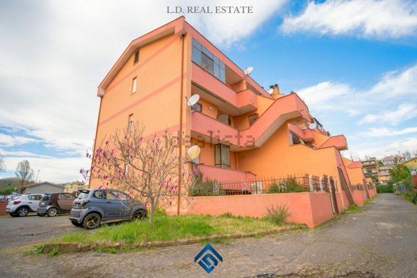 appartamento in vendita a Capranica