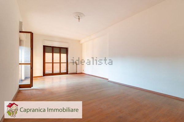 appartamento in vendita a Capranica