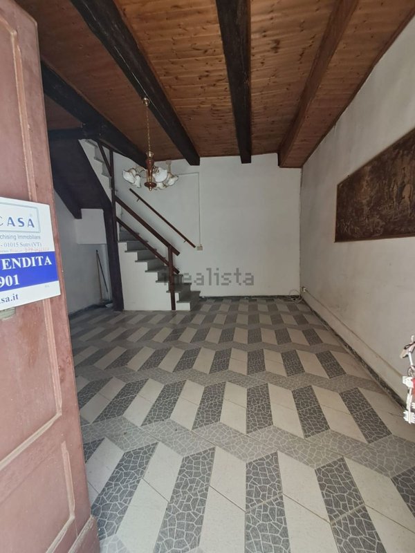 appartamento in vendita a Capranica