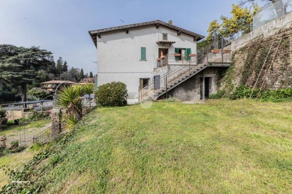 appartamento in vendita a Capranica