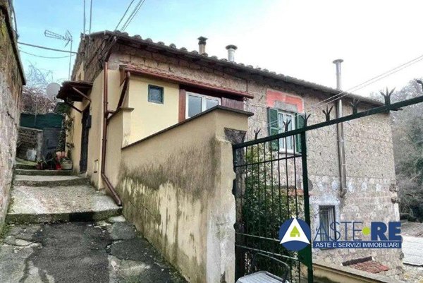 appartamento in vendita a Caprarola