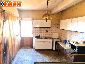 appartamento in vendita a Caprarola