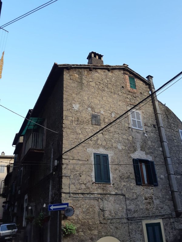 appartamento in vendita a Caprarola