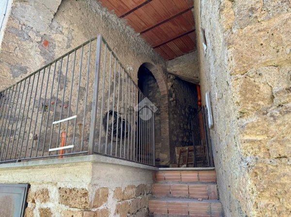 appartamento in vendita a Caprarola