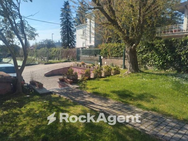 casa indipendente in vendita a Caprarola