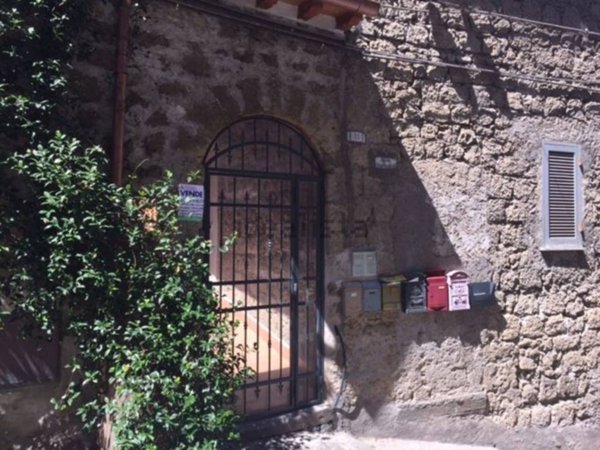 appartamento in vendita a Caprarola