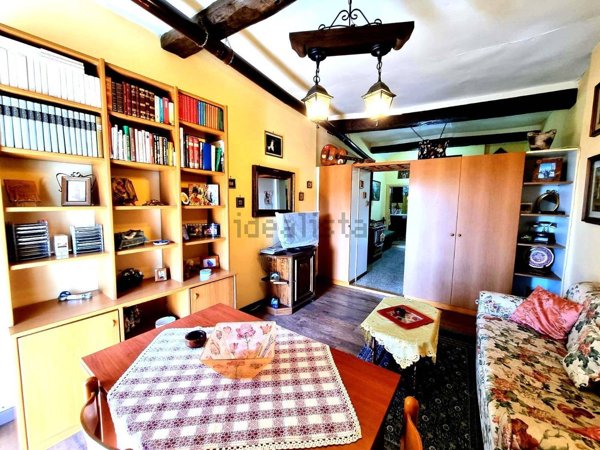 appartamento in vendita a Caprarola