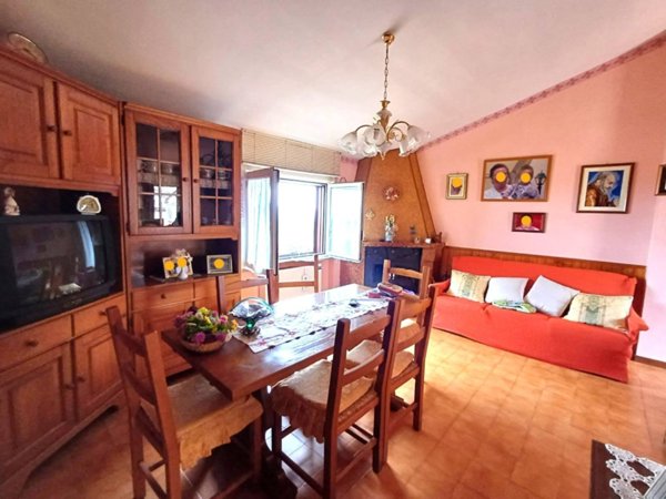 appartamento in vendita a Caprarola