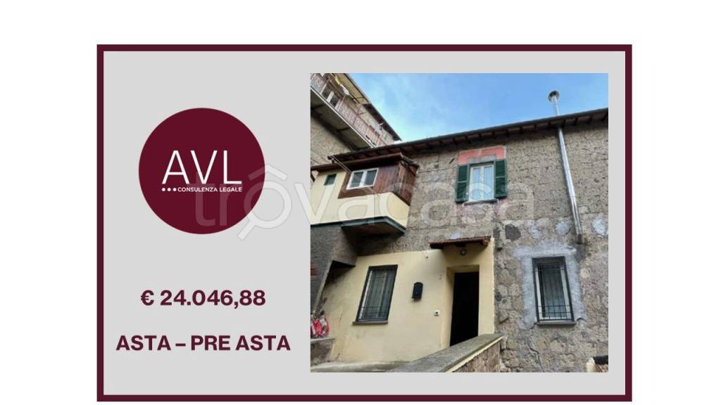 appartamento in vendita a Caprarola