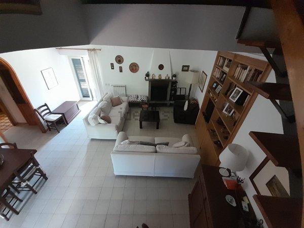 casa indipendente in vendita a Caprarola