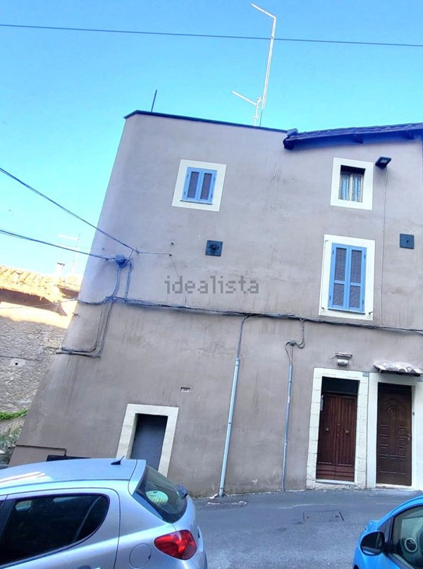 appartamento in vendita a Caprarola