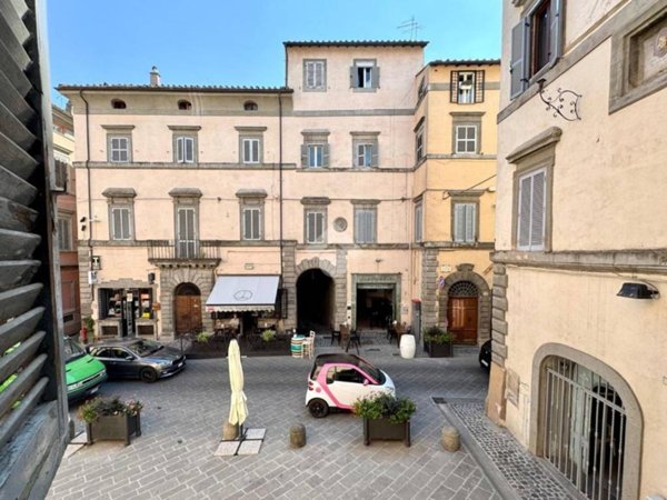 appartamento in vendita a Caprarola