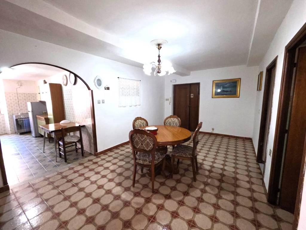 appartamento in vendita a Caprarola