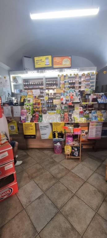 negozio in vendita a Caprarola