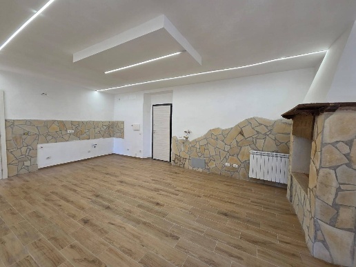 appartamento in vendita a Caprarola