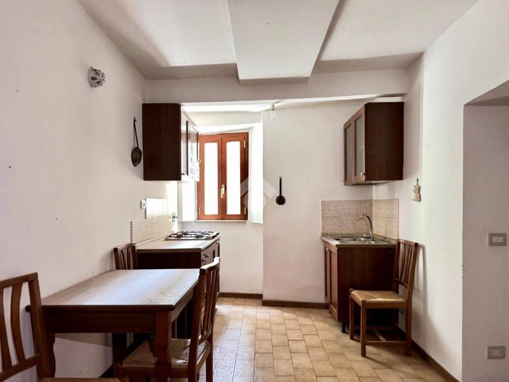 appartamento in vendita a Caprarola