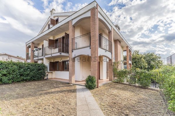 esavano in vendita a Caprarola