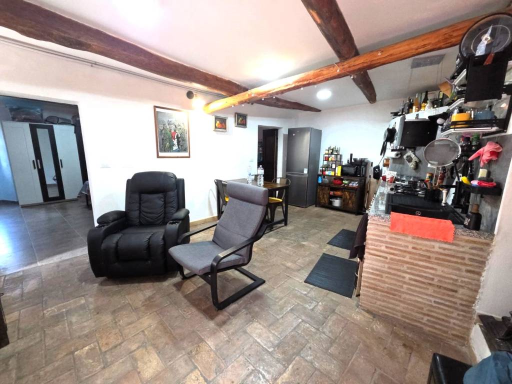 appartamento in vendita a Caprarola