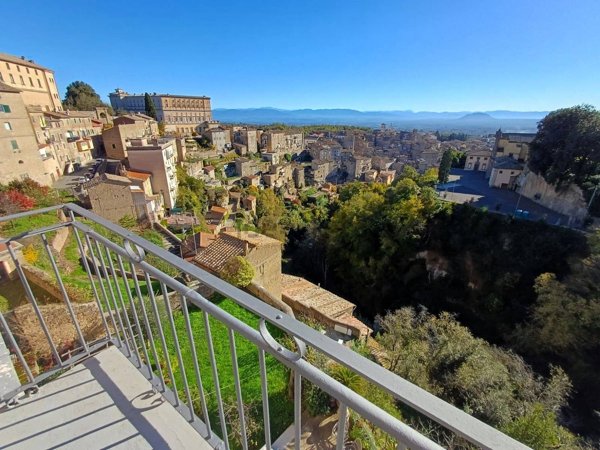 appartamento in vendita a Caprarola