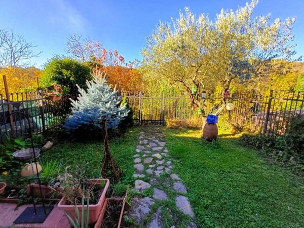 appartamento in vendita a Caprarola