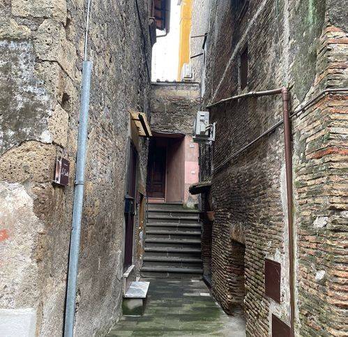 appartamento in vendita a Caprarola